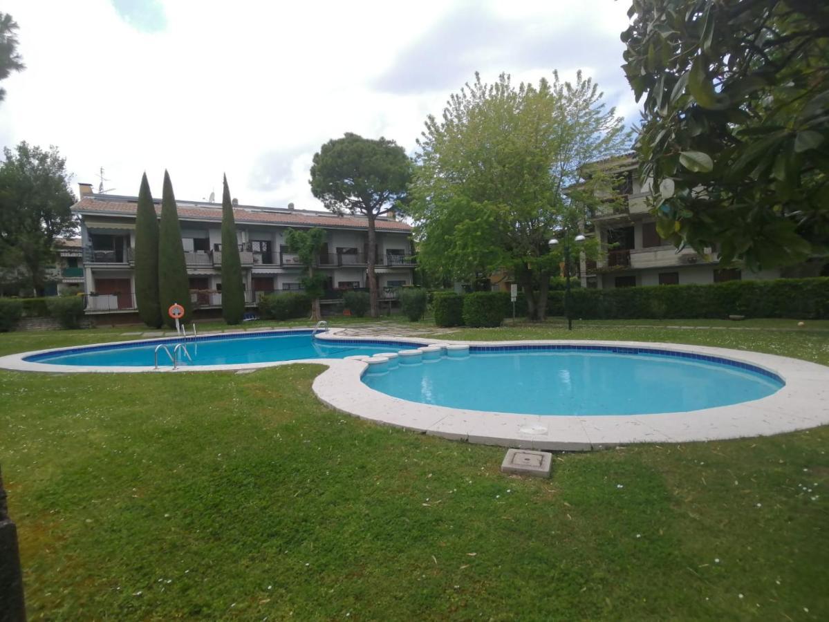 Lucky Apartment 2 سيرمِيوني المظهر الخارجي الصورة