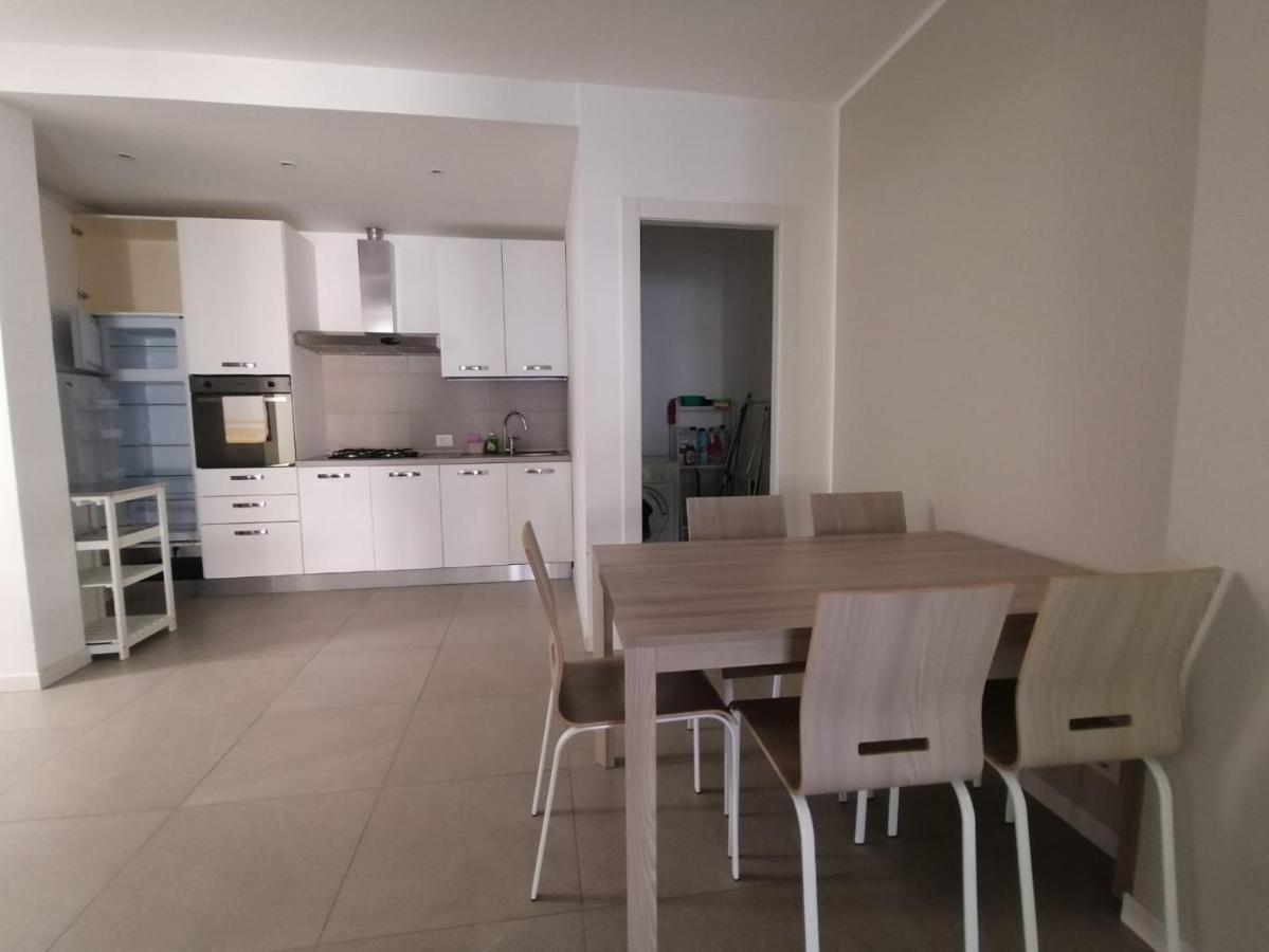 Lucky Apartment 2 سيرمِيوني المظهر الخارجي الصورة
