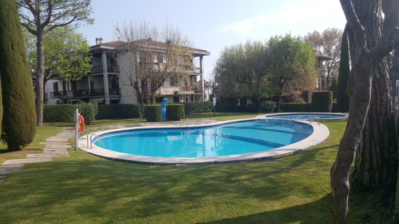 Lucky Apartment 2 سيرمِيوني المظهر الخارجي الصورة